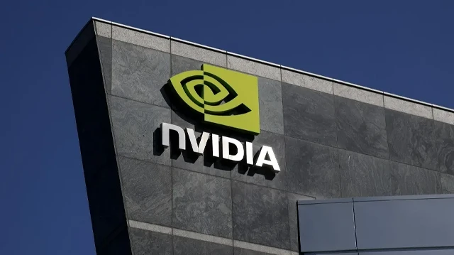 La Chine ouvre une enquête approfondie sur le géant américain NVIDIA des puces en plein dialogue commercial avec Washington.