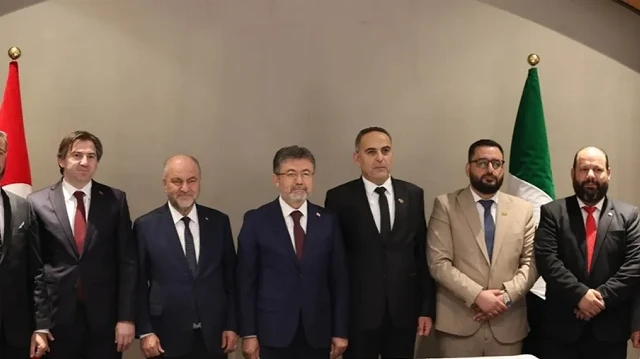 وزير الزراعة السوري: نواصل جهود إعادة تأهيل الأراضي وفرص الاستثمار وفيرة