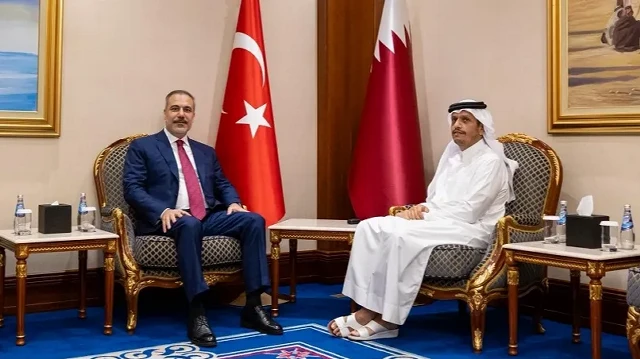 Turkish Foreign Minister Hakan Fidan meets with Qatari Prime Minister and Foreign Minister Sheikh Mohammed bin Abdulrahman Al Thani in Doha, Qatar, where he is attending the Organisation of Islamic Cooperation - Arab League Extraordinary Joint Summit of Foreign Ministers, on September 15, 2025.