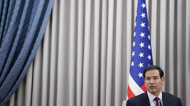 Le secrétaire d'État américain Marco Rubio prononce un discours avant une réunion avec le président israélien à la résidence présidentielle de Beit Hanassi à Jérusalem, le 15 septembre 2025.