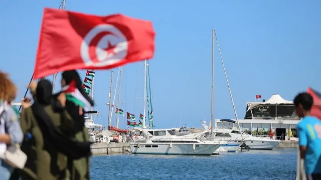 إبحار آخر سفن أسطول الصمود الإسباني من بنزرت لكسر حصار غزة