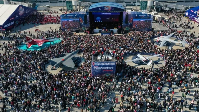 إسطنبول.. مهرجان "تكنوفيست" للطيران والفضاء يفتح أبوابه الأربعاء