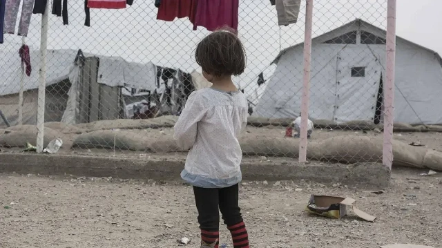 فرنسا تستعيد 10 أطفال و3 نساء من مخيمات شمال شرق سوريا