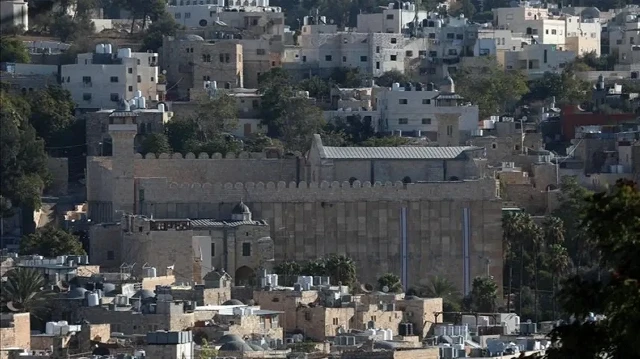 "الأوقاف الفلسطينية" تؤكد رفضها استملاك إسرائيل لصحن الحرم الإبراهيمي