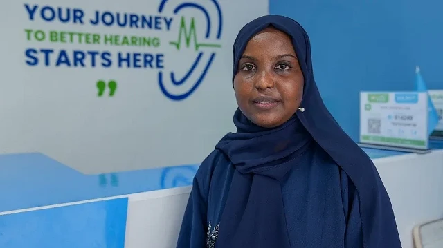 خريجة تركيا.. الصومالية أنيسة تذلل الصعاب أمام فاقدي السمع ببلادها 
