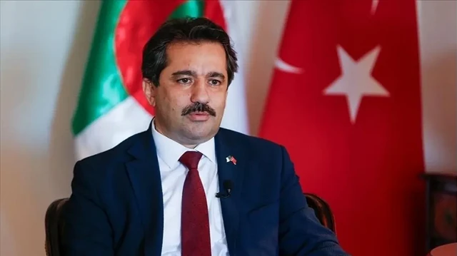 سفير تركيا بالجزائر: علاقات البلدين تتعزز لبناء مستقبل أقوى