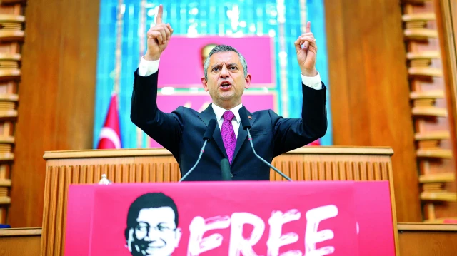 CHP Genel Başkanı Özgür Özel