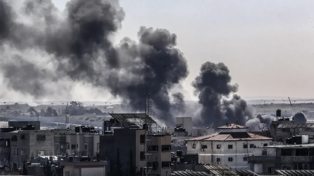 12 killed in fresh Israeli strikes across Gaza Strip
