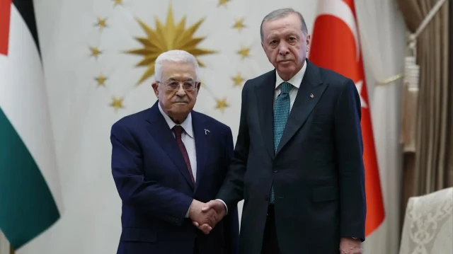 الرئيس أردوغان يقيم مأدبة عشاء على شرف نظيره الفلسطيني