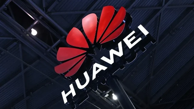 Un logo de Huawei est visible lors de la Conférence mondiale sur l’intelligence artificielle (WAIC) à Shanghai, le 6 juillet 2023.