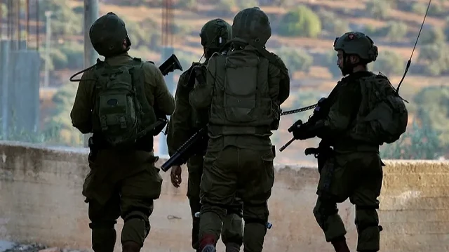 إصابة 6 فلسطينيين باعتداء الاحتلال الإسرائيلي على معبر الكرامة