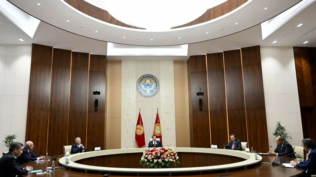 Встреча премьер-министра Али Асадова с президентом Садыром Жапаровым 