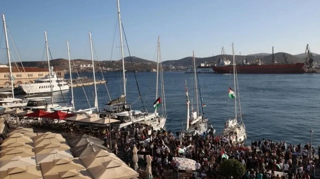 6 Greek boats join global flotilla to break Israeli blockade on Gaza