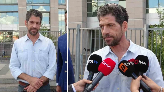 Oyuncu Cemal Hünal, imzası taklit edilerek öğrencilere sertifika dağıtıldığı iddiasıyla suç duyurusunda bulundu.