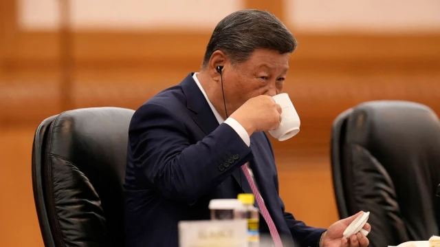 Le président chinois Xi Jinping dans la Grande Salle du Peuple à Beijing, le 2 septembre 2025.