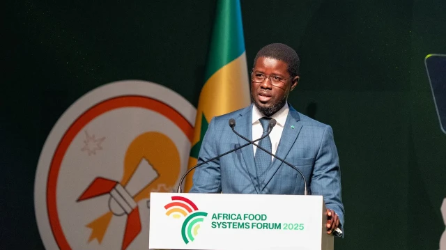 Le Président sénégalais Bassirou Diomaye Faye a présidé l’ouverture du 19ᵉ Forum africain sur les systèmes alimentaires à Diamniadio, aux côtés de son homologue rwandais Paul Kagamé (Pas sur la photo).