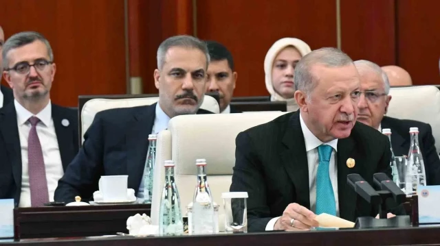 Le président de la République de Türkiye, Recep Tayyip Erdogan, au sommet de l'OCS.