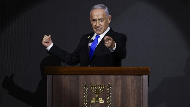 Le Premier ministre israélien Benjamin Netanyahu prononce un discours lors de la réception organisée à l'occasion de la fête nationale américaine, connue sous le nom de « Fourth of July », organisée par Newsmax à Jérusalem le 13 août 2025.