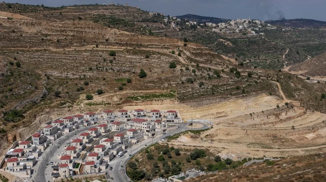 الاحتلال الإسرائيلي يصادر مئات الدونمات من أراضي الفلسطينيين شمالي الضفة