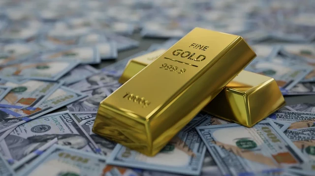 للمرة الأولى.. الذهب يتجاوز 3500 دولار للأونصة