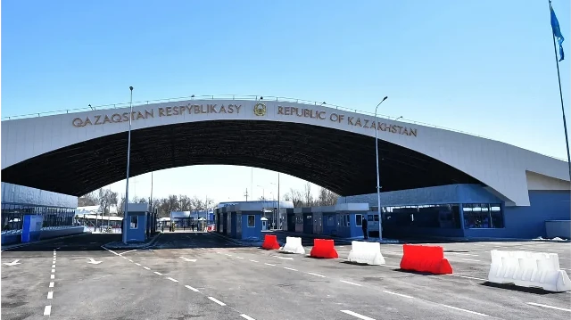 Два пункта пропуска на границе Казахстана и Кыргызстана получат международный статус. | Фото: Мажилис