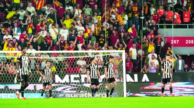Trendyol Süper Lig'in 6. haftasında deplasmandaki Göztepe maçında orta sahadaki eksikler nedeniyle teknik direktör Sergen Yalçın'ın tercih ettiği isimlerden biri Necip Uysal oldu.