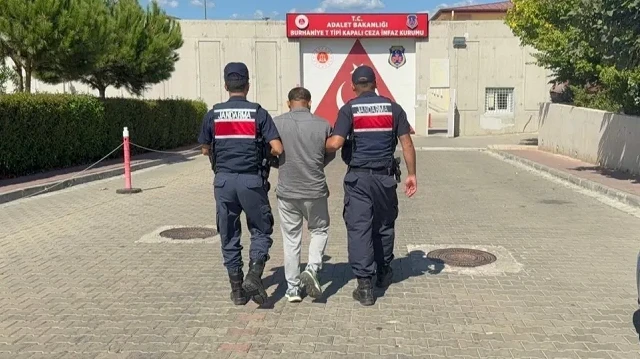  E.B., sevk edildiği adli makamlarca tutuklanarak cezaevine gönderildi.