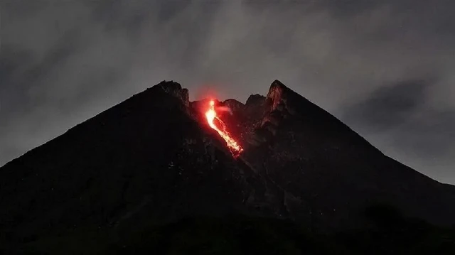Indonesia's Mount Merapi erupts, spewing ash up to 1,000 meters