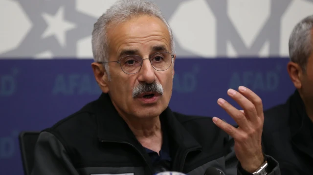 Bakan Uraloğlu, hasarların ortadan kaldırılacağı zamana kadar ekiplerin sahada olacağını belirtti.