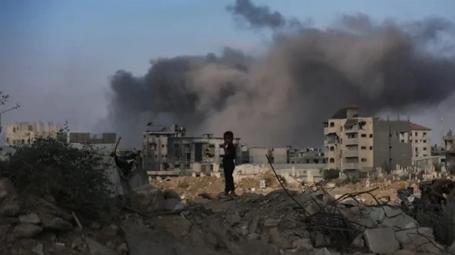 At least 9 Palestinians killed in fresh Israeli strikes on war-torn Gaza
