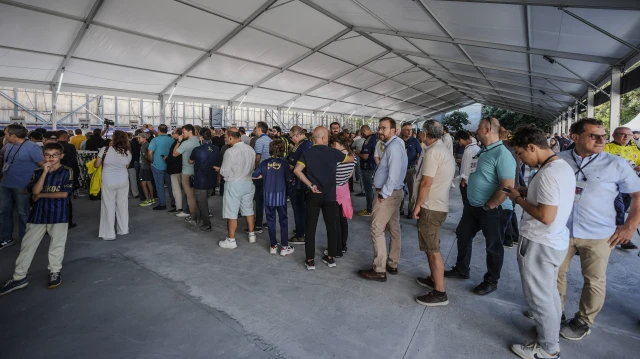 Fenerbahçe Kulübü seçimli olağanüstü genel kurulunda oy verme işlemi başladı