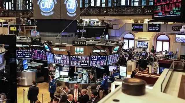 Enflasyon ve istihdama yönelik risk algısıyla dün düşüşle kapanan pay piyasalarında, yeni işlem gününün açılışında pozitif seyir izlendi.