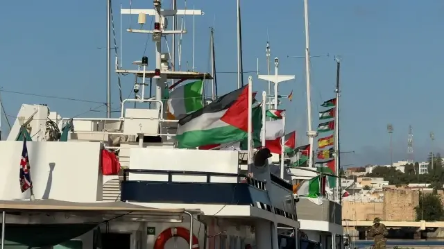 "أسطول الصمود" العالمي على بُعد 995 كلم من قطاع غزة