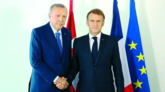 BM Genel Kurulu için gittiği ABD’de temaslarını sürdüren Cumhurbaşkanı Erdoğan, Fransa Cumhurbaşkanı Macron ve Suriye Cumhurbaşkanı Ahmed Şara ile görüştü.