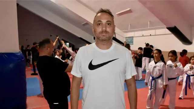 Sırbistan'ın Vrsac kentinde düzenlenecek Avrupa Tekvando Grand Prix Serisi 2 müsabakalarında maç yönetecek İbrahim Usta, Los Angeles 2028 Olimpiyatları'nda da hakemlik yapmayı hedefliyor.