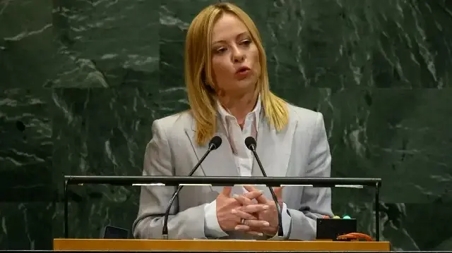 La présidente du Conseil des ministres italien, Giorgia Meloni, prend la parole lors de la 80e session de l'Assemblée générale des Nations unies (AGNU) le 24 septembre 2025 à New York. 