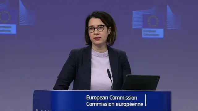 La porte-parole de la Commission, Anitta Hipper.
