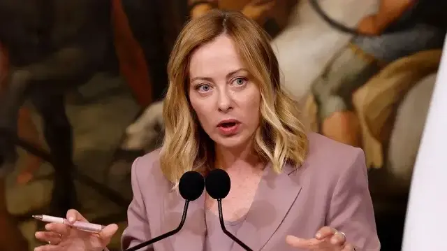 "İtalya'nın defalarca kabul edilemez bulduğu bu tercih, bizi Avrupa Komisyonunun İsrail'e karşı önerdiği yaptırımlardan bazılarını onaylamaya yönlendirecektir"