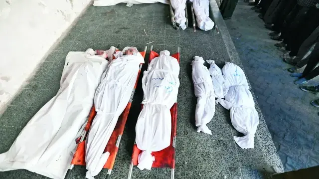 Gazze Şehri'ndeki El-Şifa Hastanesi ve El-Ehli Hastanesi yaptıkları açıklamalarıyla 17 ve 25 ölüm bildirdi.