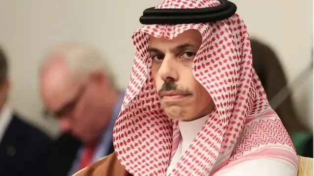 Министр иностранных дел Саудовской Аравии принц Фейсал бин Фархан аль Сауд