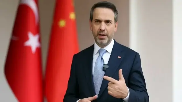 Министр энергетики и природных ресурсов Турции Алпарслан Байрактар