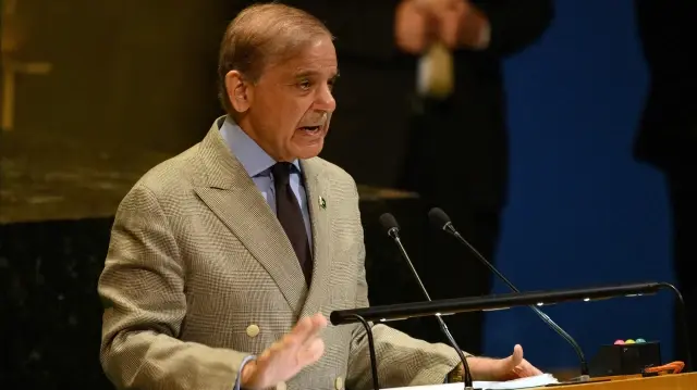 Le Premier ministre de la République islamique du Pakistan, Muhammad Shehbaz Sharif, prend la parole lors de la 80e session de l'Assemblée générale des Nations unies (AGNU) le 26 septembre 2025 à New York.
