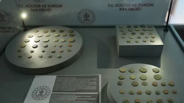 1.700 yıllık sikkeler artık ana yurtta!