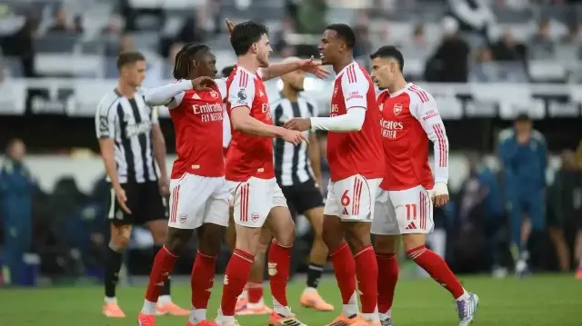 Arsenal, Newcastle United deplasmanında 3 puanı son dakikada aldı