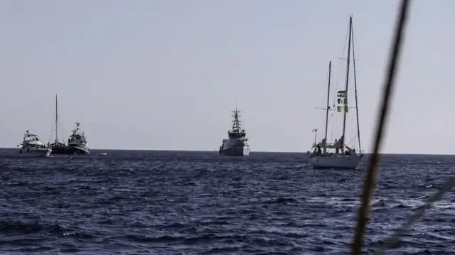Türkiye evacuates passengers after Global Sumud Flotilla ship breaks down