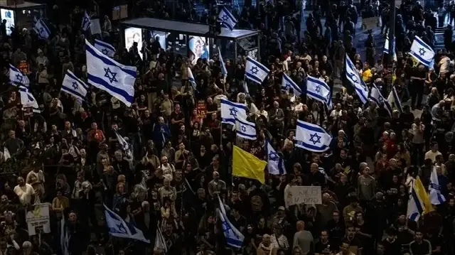 عائلات الأسرى الإسرائيليين تطالب ترامب بمنع تعطيل خطته بشأن غزة