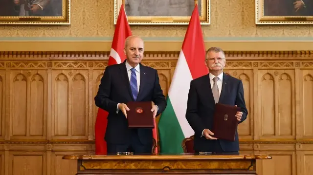 TBMM Başkanı Kurtulmuş, Budapeşte’de Macaristan Ulusal Meclisi Başkanı Köver ile görüştü
