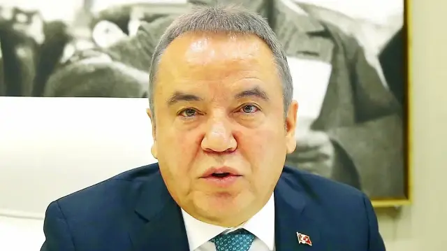 Muhittin Böcek