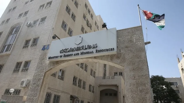 الأردن يؤكد جاهزيته لتزويد سوريا بالكهرباء عبر خط الربط المشترك