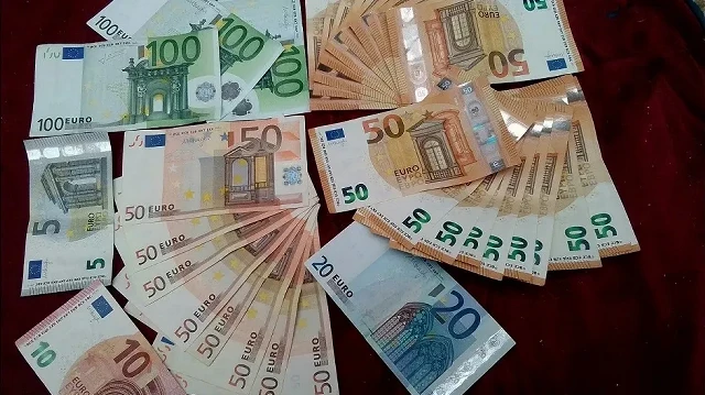 التضخم بمنطقة اليورو يرتفع إلى 2.1 بالمئة في أغسطس